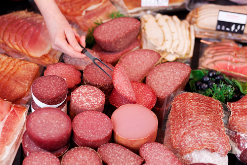 Esperto Oms: nessun cibo va eliminato