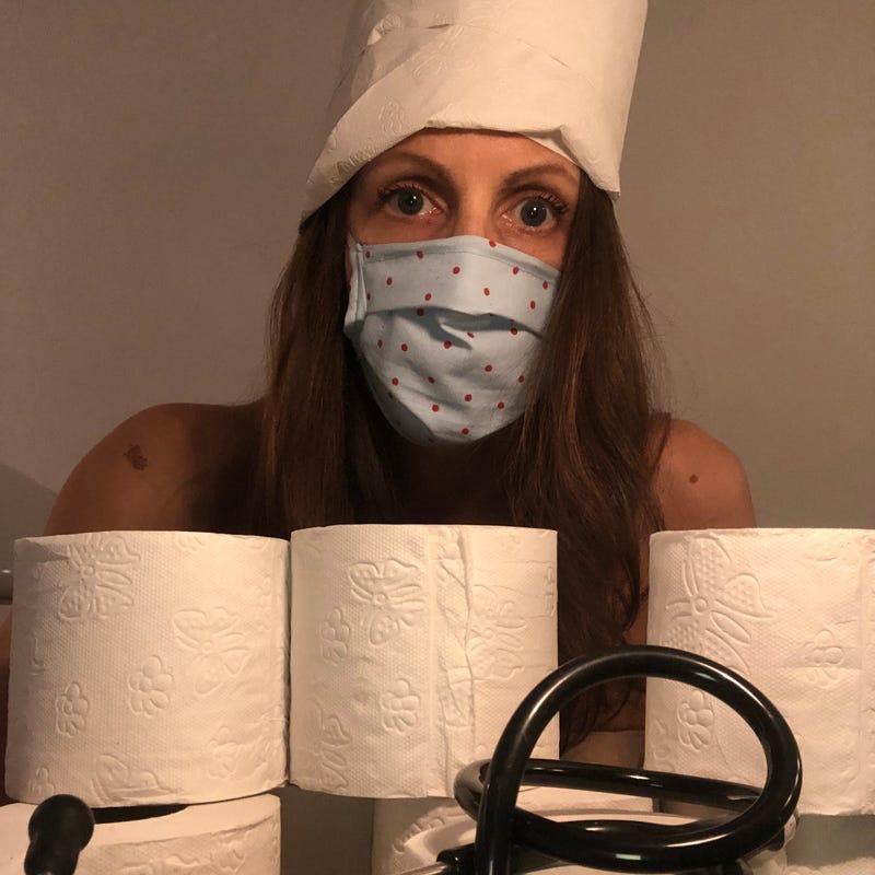 Coronavirus, medici tedeschi posano nudi: «Mancano dispositivi di protezione»