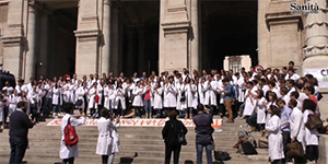 La protesta dei Giovani Medici: flash mob al MIUR