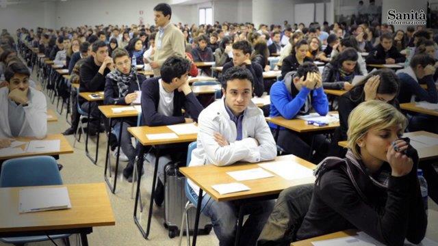 Test Medicina, la carica dei 5mila: esclusi e poi riammessi grazie al Tar