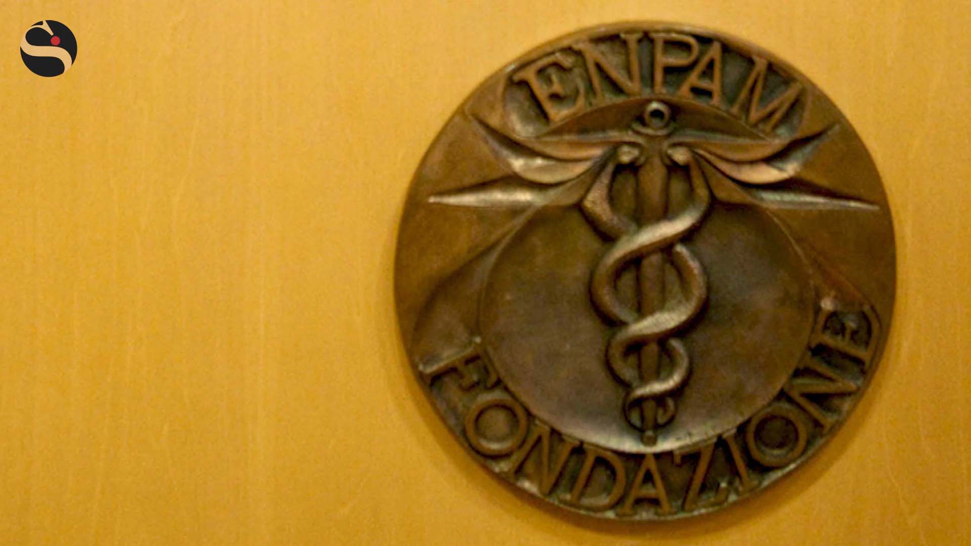 Banche salve con i contributi dei medici? Frenata dell’Enpam