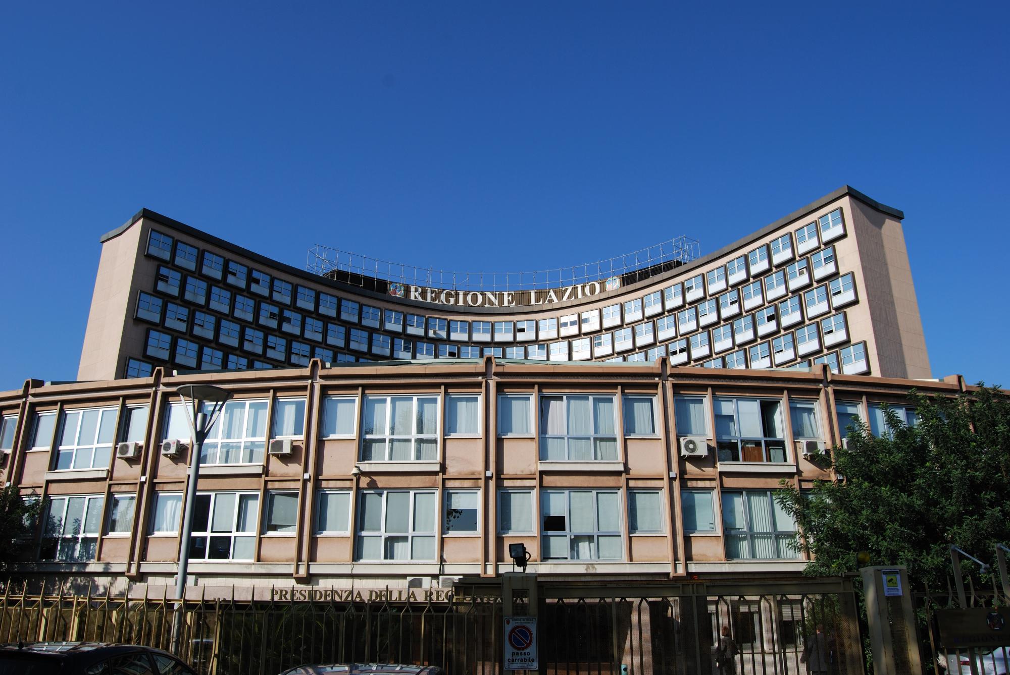 Rapporto Pre.va.le Lazio: calano parti cesarei, crescono interventi femore