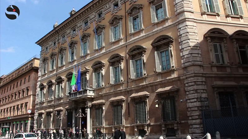 Ex specializzandi, il senatore Aiello: «Fughiamo i dubbi, con la transazione la cifra dei rimborsi è netta»