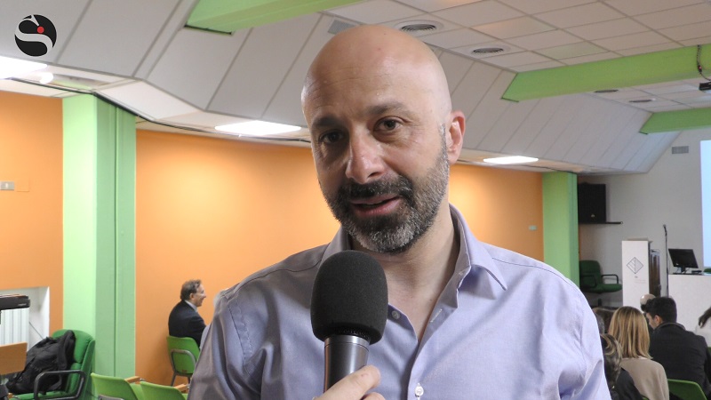 Pazienti “presi per la gola” in ospedale. Lo chef stellato Romito: «Il cibo può diventare cura e aiutare i medici»