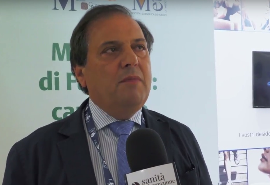Consenso informato, Anelli (FNOMCeO): «Sì consapevolezza del paziente ma non diventi atto burocratico svilente»