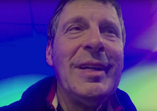 Fabrizio Frizzi ricoverato all’Umberto I per ischemia. Ecco le cause e le conseguenze della patologia