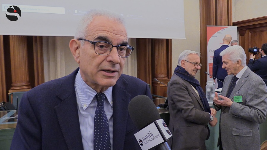Rapporto Aiop, aumentano italiani insoddisfatti della sanità. Delai: «Sistema pubblico va integrato»