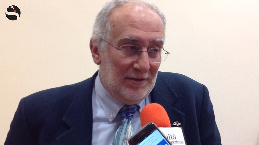 Ricerca sul cancro, Beretta (Aiom): «Gli studi hanno bisogno di anni, la stampa di notizie immediate. Attenzione a false speranze» 