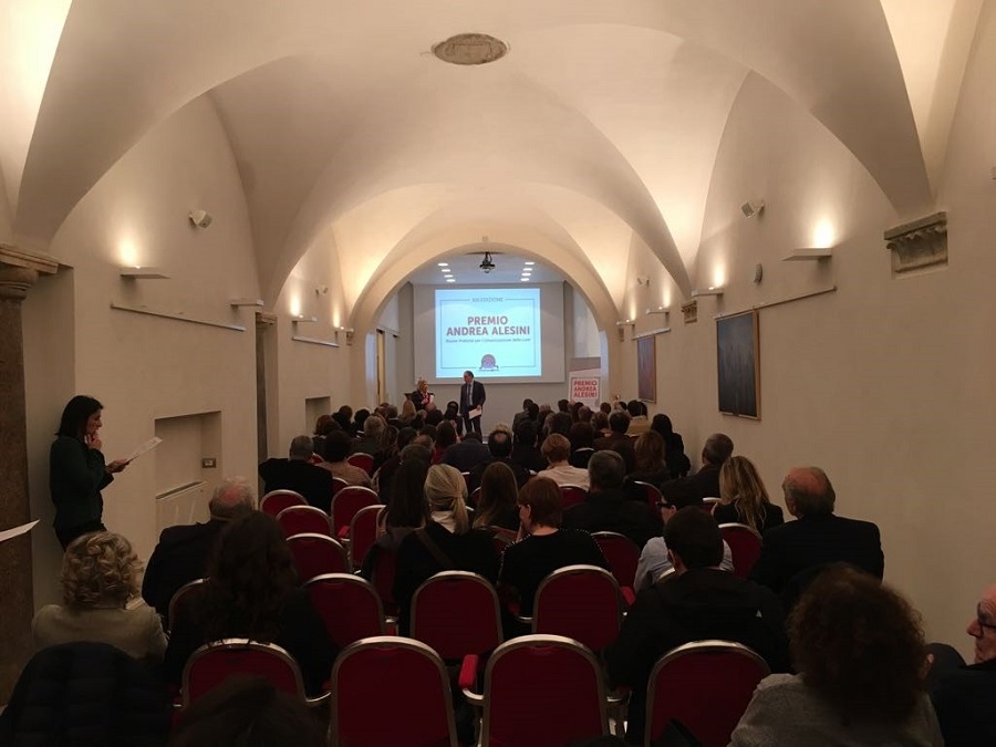 Terapie vicino casa: l’Emilia Romagna vince il XIII premio Andrea Alesini per l’umanizzazione delle cure