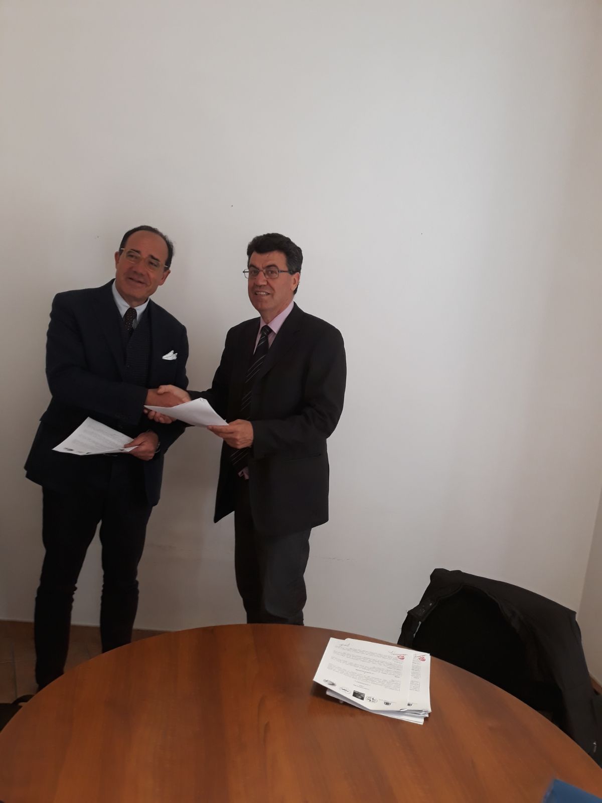 Sì alla medicina senza frontiere. Firmato protocollo d’ Intesa tra AMSI e Unicamillus