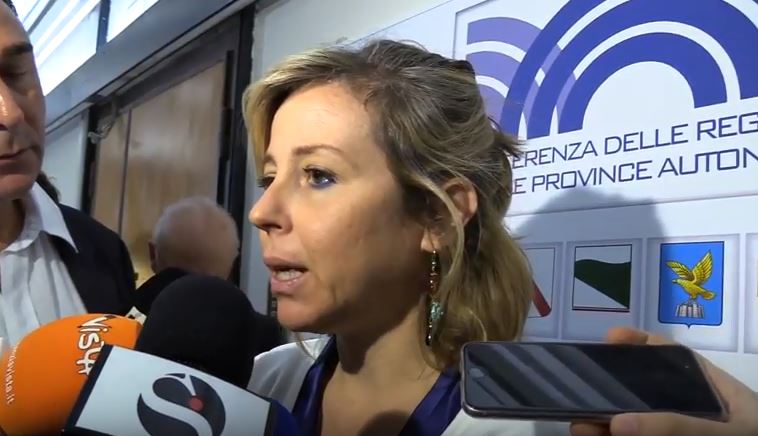 Ministro Grillo: «Priorità al personale. Assunzioni, borse per specialisti e contratto per contrastare liste d’attesa» | VIDEO