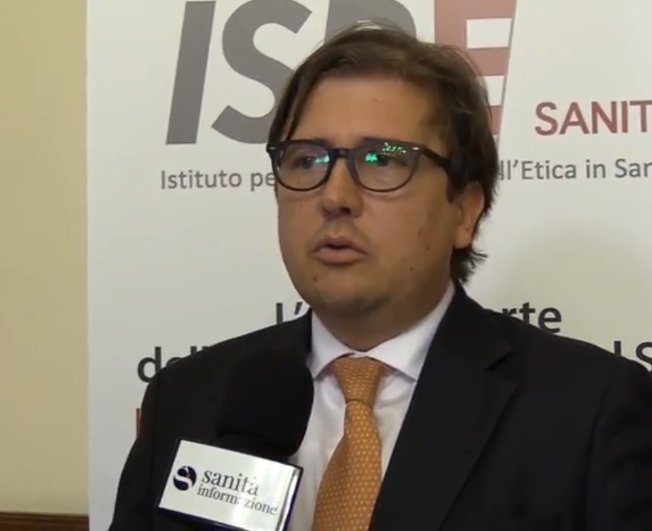 Conservazione staminali, l’Italia è indietro. Pierpaolo Sileri (M5S): «L’autologa solidale è necessaria»