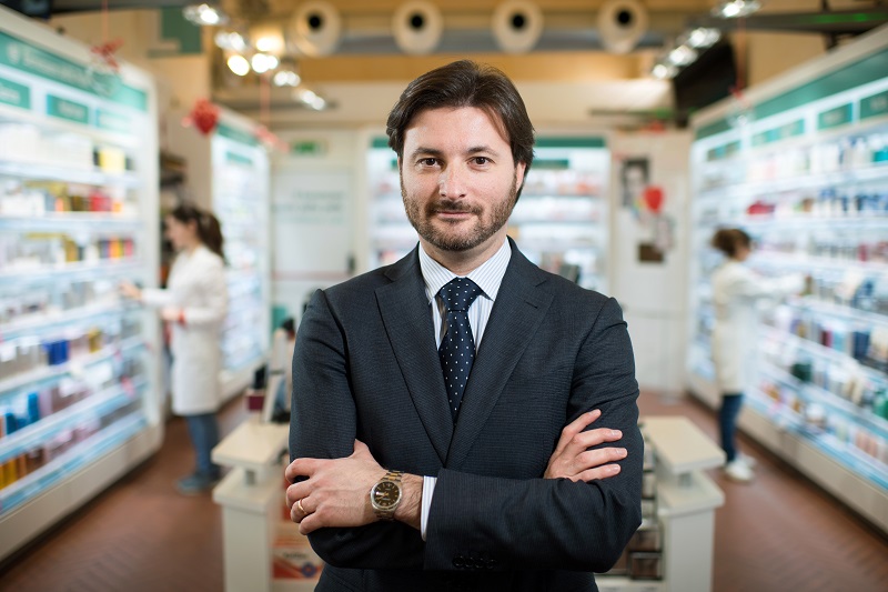 Come ti prenoto la visita in farmacia: a Milano c’è Salute4You. Laporta (Lloyds Farmacia): «Presidio per salute territorio»