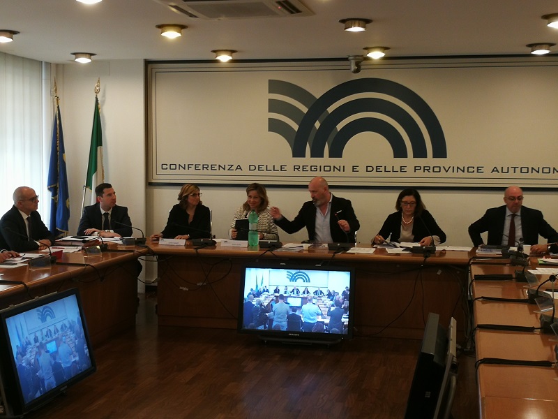 Sanità, ministro Grillo: «Confronto acceso con Regioni. Apriremo tavolo su risorse». La replica: «Siamo insoddisfatti»