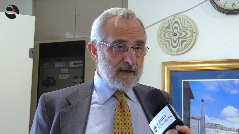Intramoenia, parla il Presidente del Collegio Chirurghi Filippo la Torre: «Nessun collegamento con liste d’attesa, dibattito in corso è fuorviante»