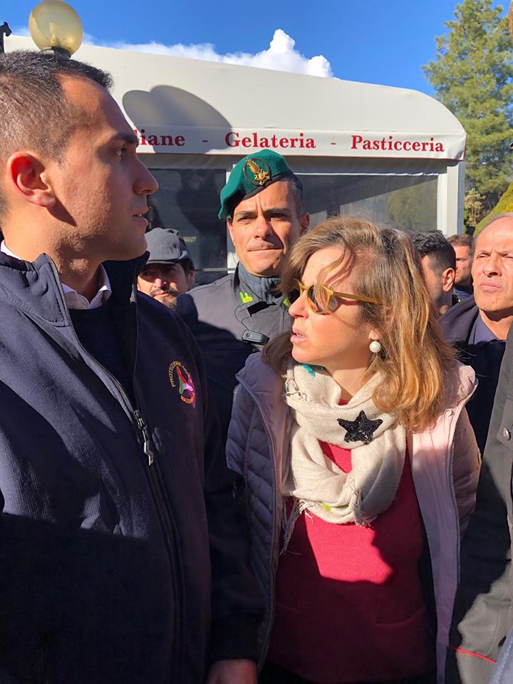 Sisma Etna, Grillo ad Acireale: «Qui solo lievi danni, ospedale pienamente operativo. Cdm varerà Stato di Emergenza»