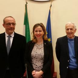 Governance farmaceutica. Grillo: «Nessun taglio a risorse, saranno riallocate rispettando bisogni cittadini»