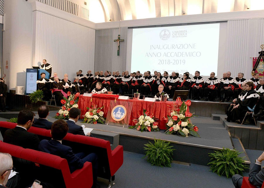 Gemelli, inaugurazione anno accademico 2018-2019. Rettore Anelli: «Vogliamo continuare a contribuire a Ssn ma metteteci in condizione di farlo»