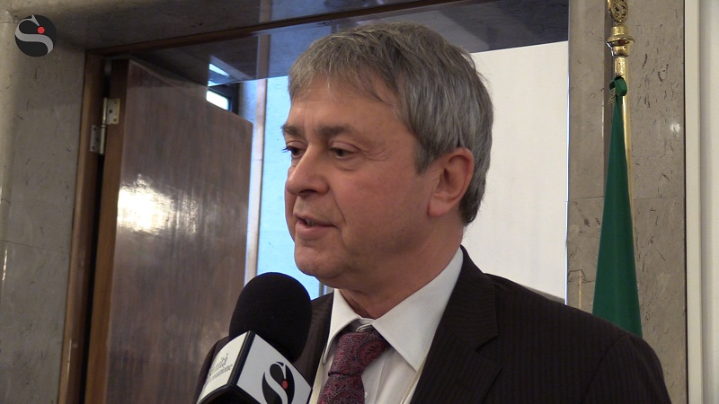 Cancro, il direttore dello IARC Wild: «Grazie a prevenzione, diagnosi precoce e terapia c’è speranza per sconfiggerlo»