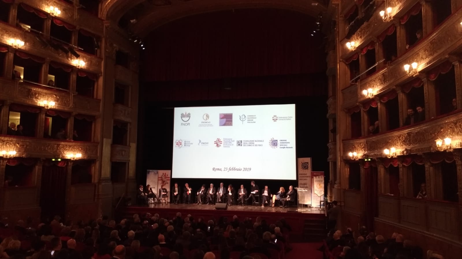 Prima assemblea nazionale di tutte le professioni sanitarie e sociali, sei richieste per una sanità universalistica e uguale per tutti