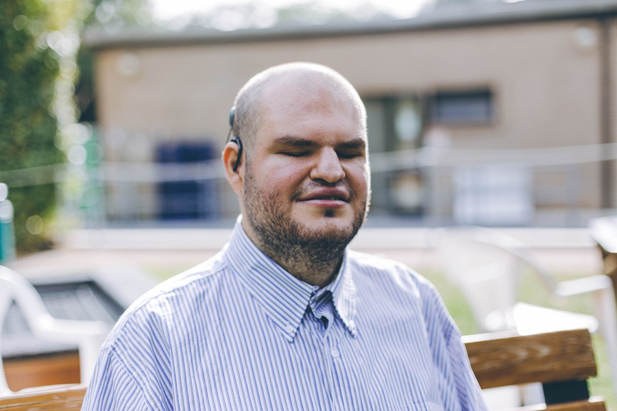 Sordociechi. Mercurio (Lega Filo d’Oro): «Servizi per non udenti negati a chi perde udito dopo i 12 anni. La legge va modificata»