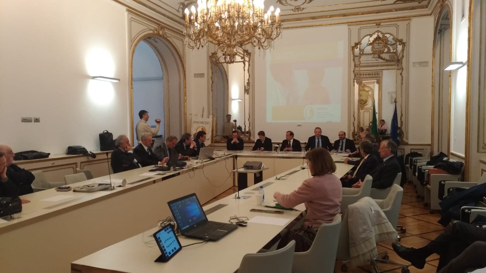 Salute e migrazione, la FNOMCeO presenta il corso ECM per curare e prendersi cura. Anelli: «Nessuno va trascurato»