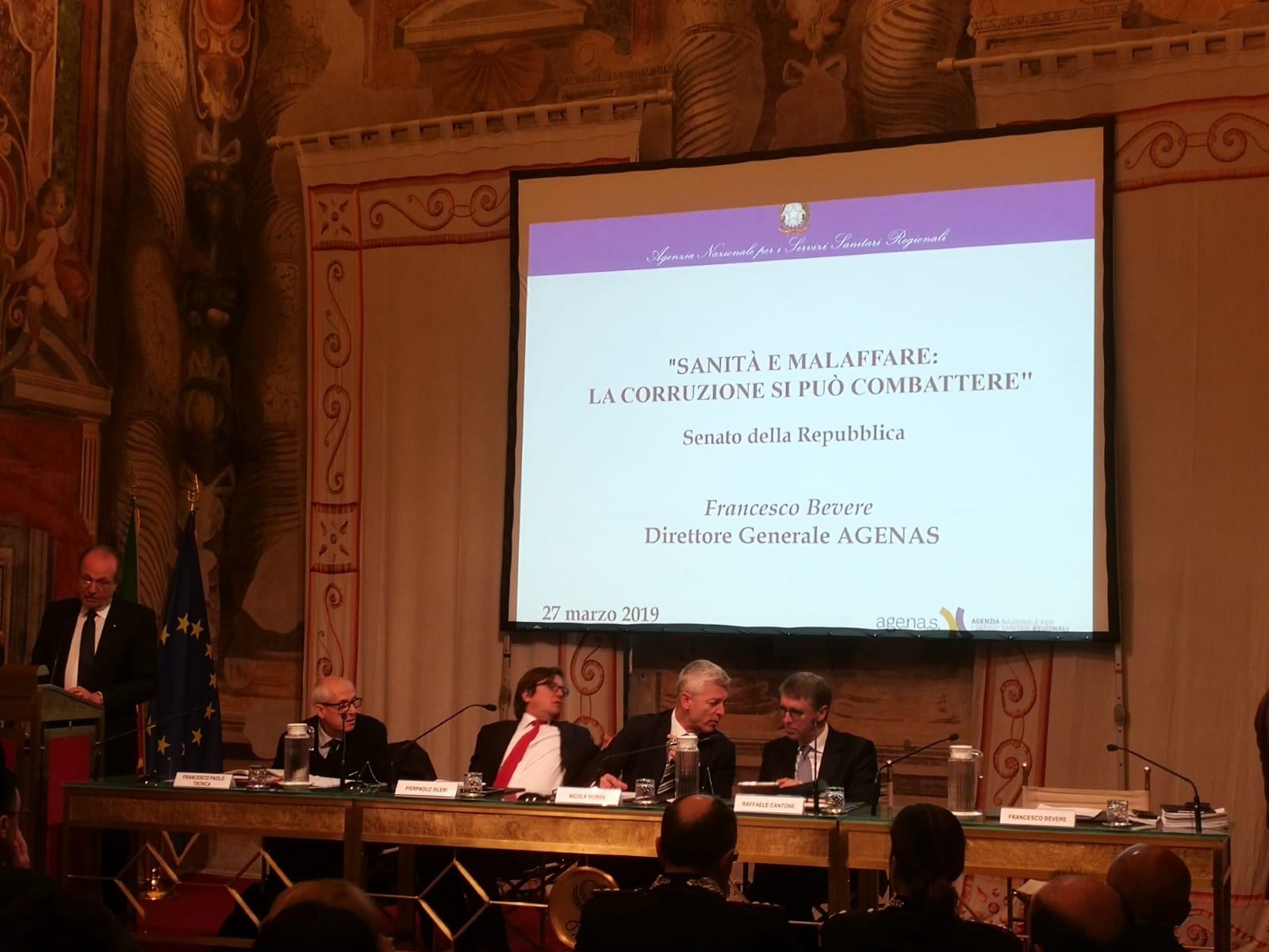 Corruzione in sanità, le ricette di Raffaele Cantone (Anac) e Nicola Morra (Antimafia) per combatterla