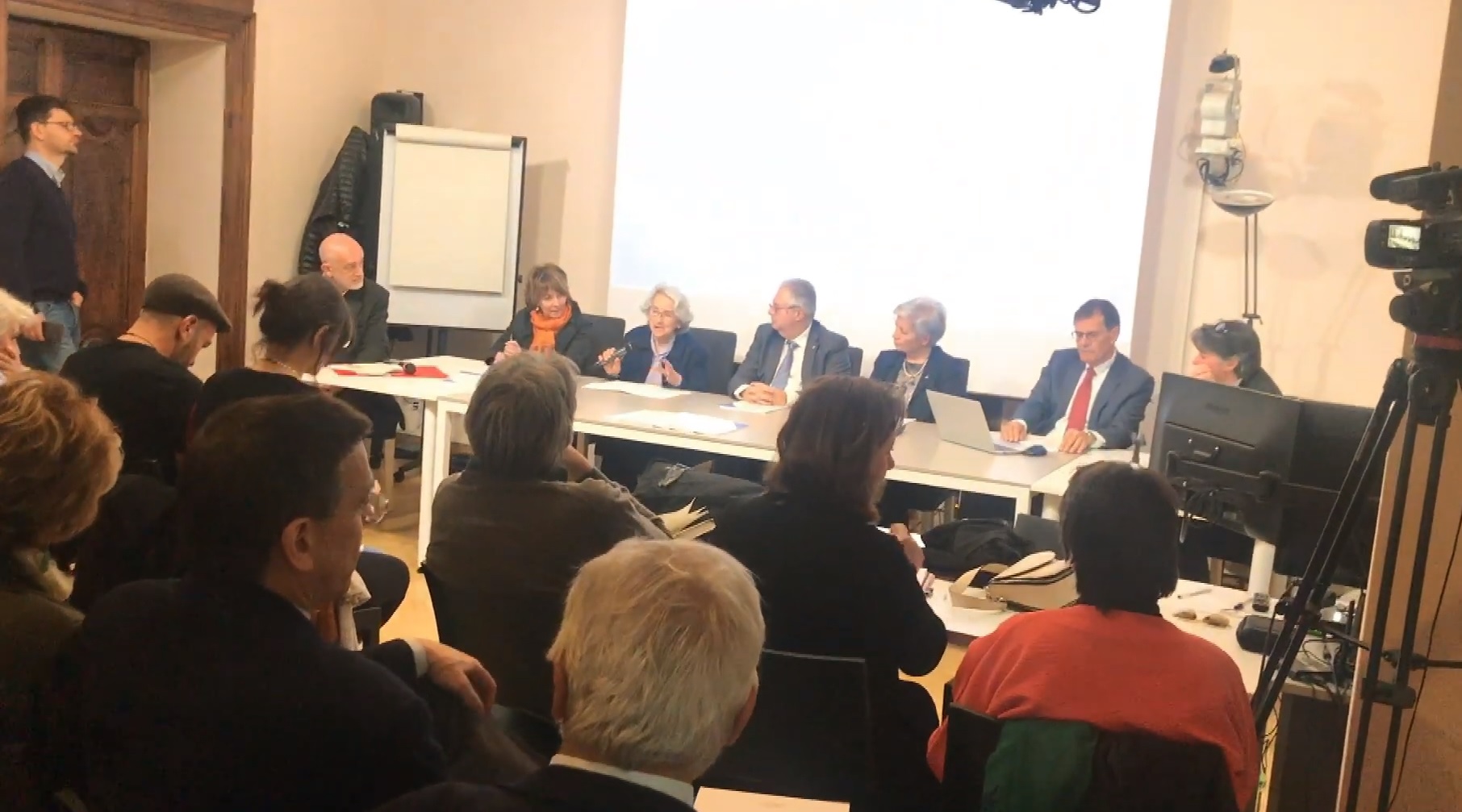 Medici, infermieri e psicologi spiegano il biotestamento in un documento: «Opportunità che tutti devono poter cogliere»