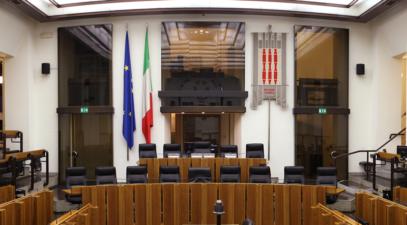 Umbria, inchiesta scuote la regione: arrestati segretario Pd e assessore Sanità Barberini per irregolarità nei concorsi
