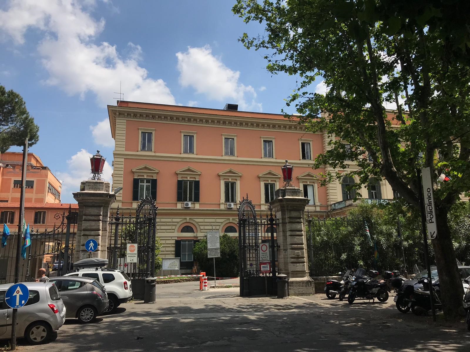 Umberto I, positivo infermiere. Ha avuto contatti con collega del San Raffaele Pisana