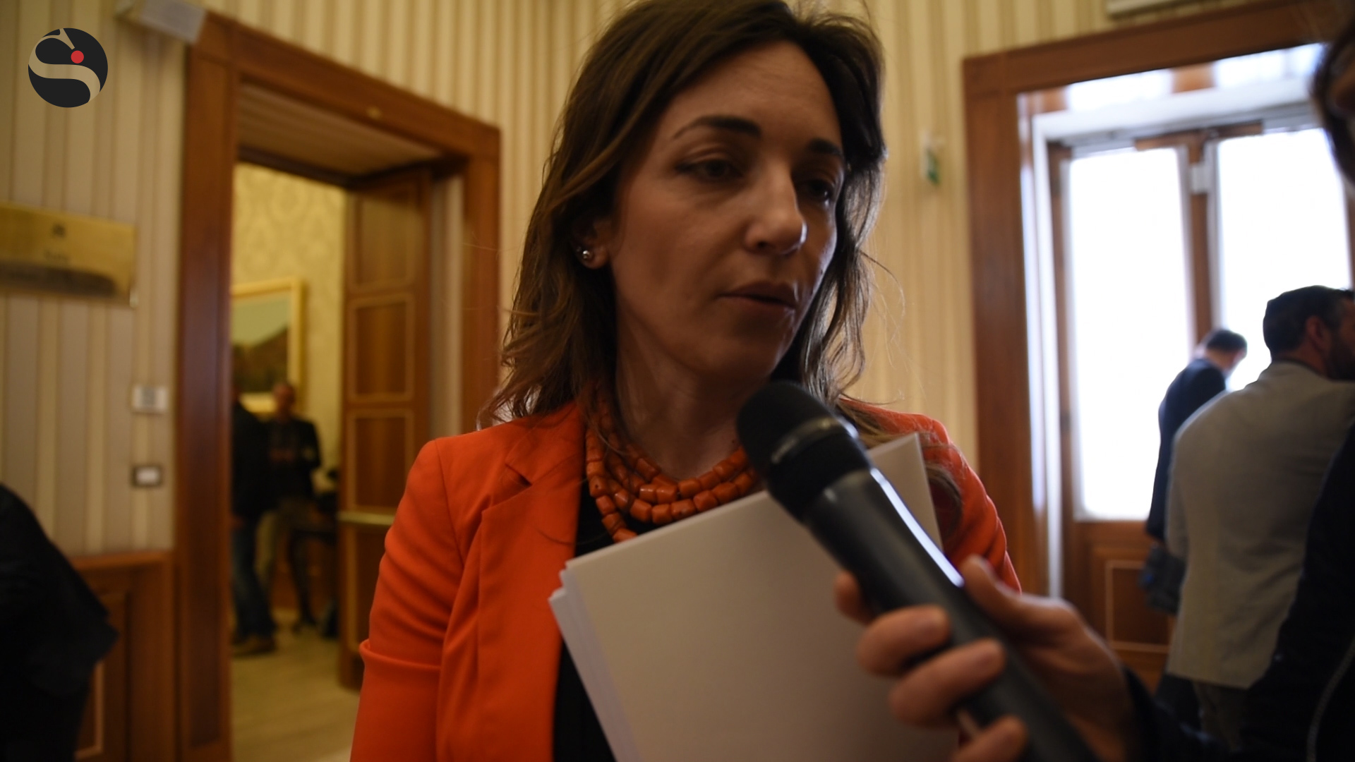 «Vi spiego perché la sanità deve tornare allo Stato». Intervista alla senatrice Maria Domenica Castellone (M5S)