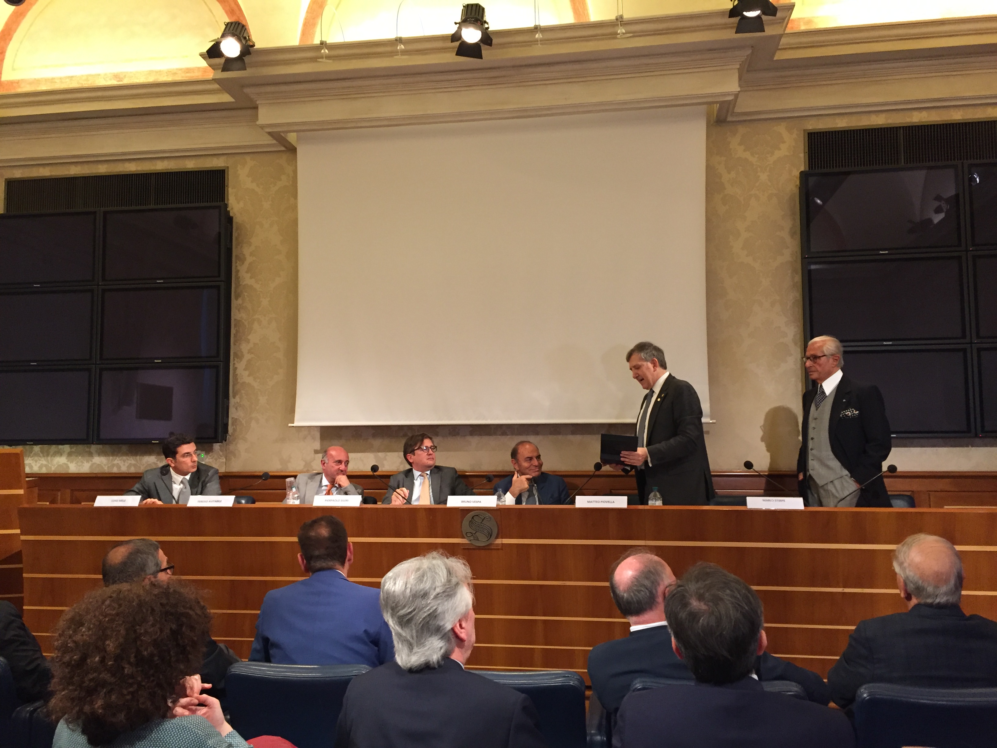 La Società Oftalmologica Italiana compie 150 anni. Piovella (Presidente SOI): «Garantire a tutti le migliori terapie»