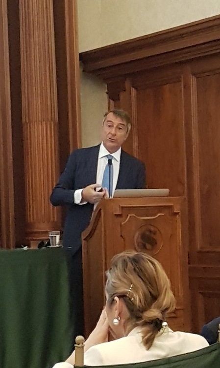 Decreto Anziani, Cartabellotta (GIMBE): “14 milioni di persone in attesa del provvedimento, ma non ci sono risorse aggiuntive”