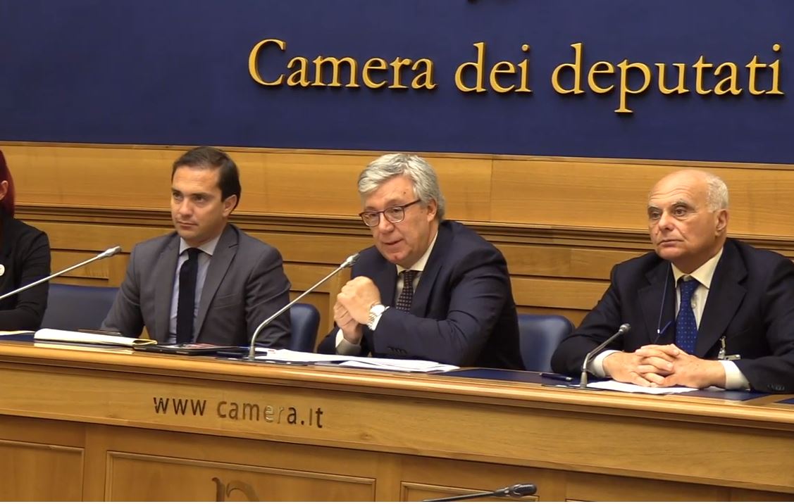 Immunodeficienze, arriva Ddl per favorire screening e diagnosi precoce. E c’è la novità “tessera del paziente”