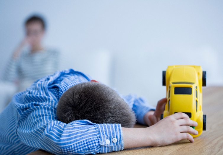 Sindrome di Asperger: i sintomi da non sottovalutare. La diagnosi precoce migliora la qualità della vita