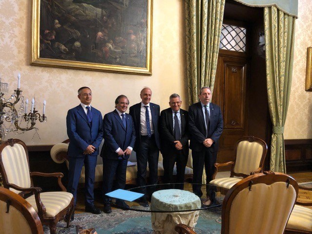 Incontro Bussetti-FNOMCeO, obiettivo superare l’imbuto formativo. Anelli: «Allineare numero borse e numero laureati»