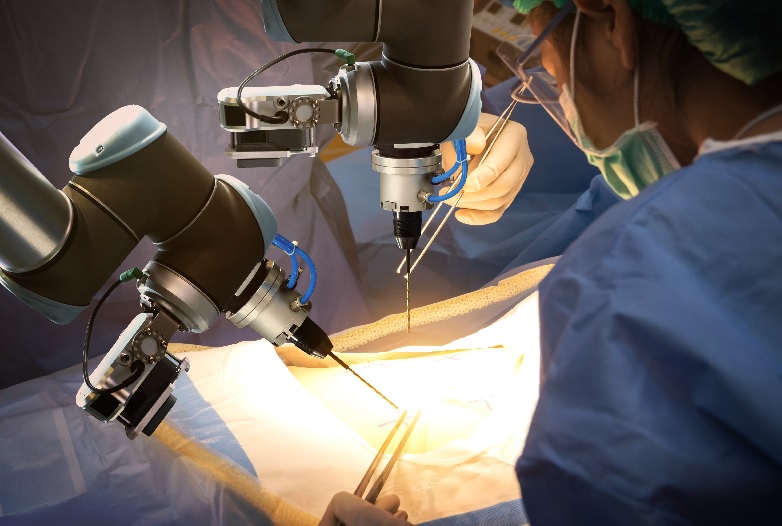 Scuola in Chirurgia Robotica della Statale di Milano, in un anno raddoppiano studenti e interventi