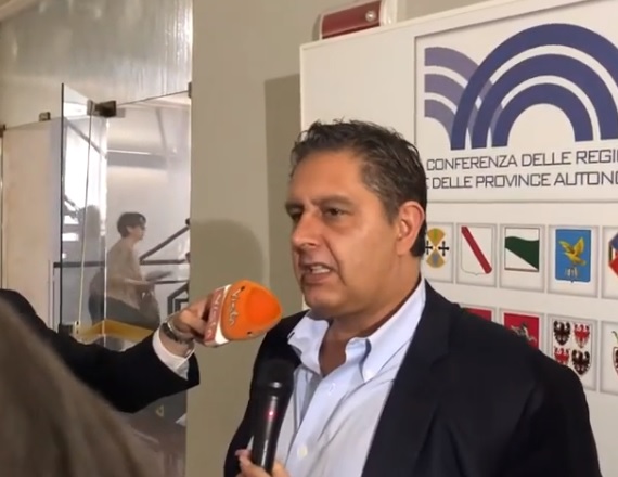 Patto per la Salute, raggiunta l’intesa. Accordo sul ‘care giver’ familiare e specializzandi in corsia