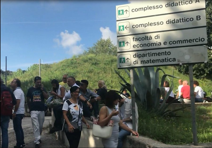 Milano, la “spinta” dei genitori: «Test da cambiare. E se mio figlio non passa farò ricorso»