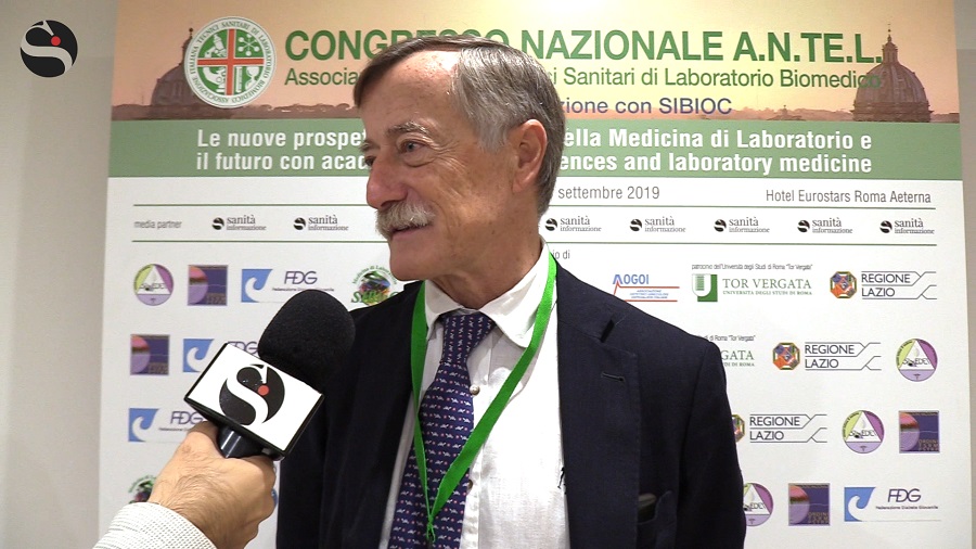 Influenza, il virologo Andreoni (Tor Vergata): «Tutti dovrebbero fare il vaccino per proteggere persone fragili»