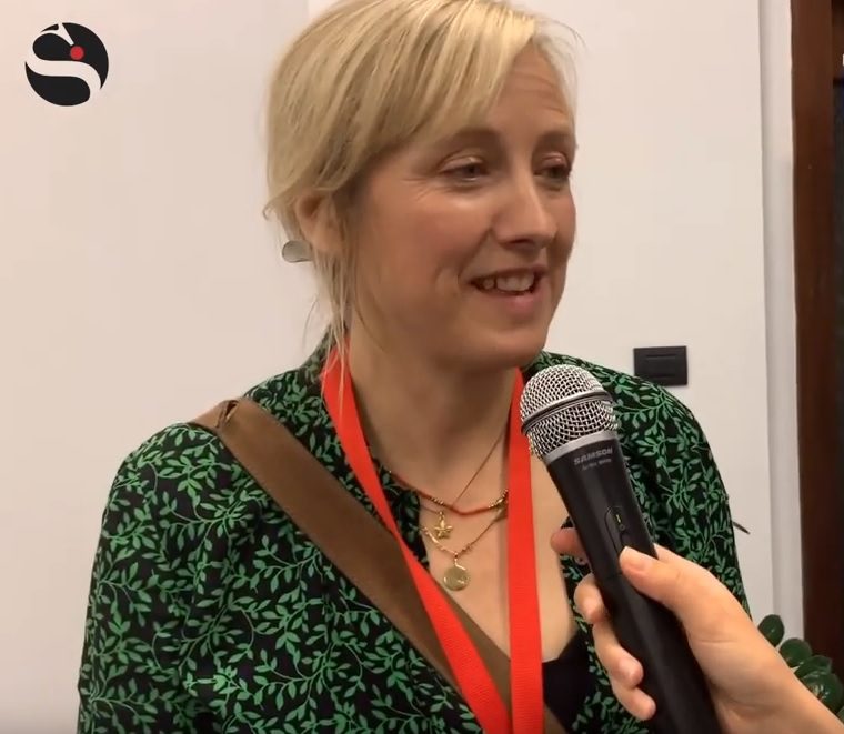 «In Gran Bretagna Google ha accesso alle cartelle cliniche di milioni di pazienti». Parla Carole Cadwalladr (The Guardian)