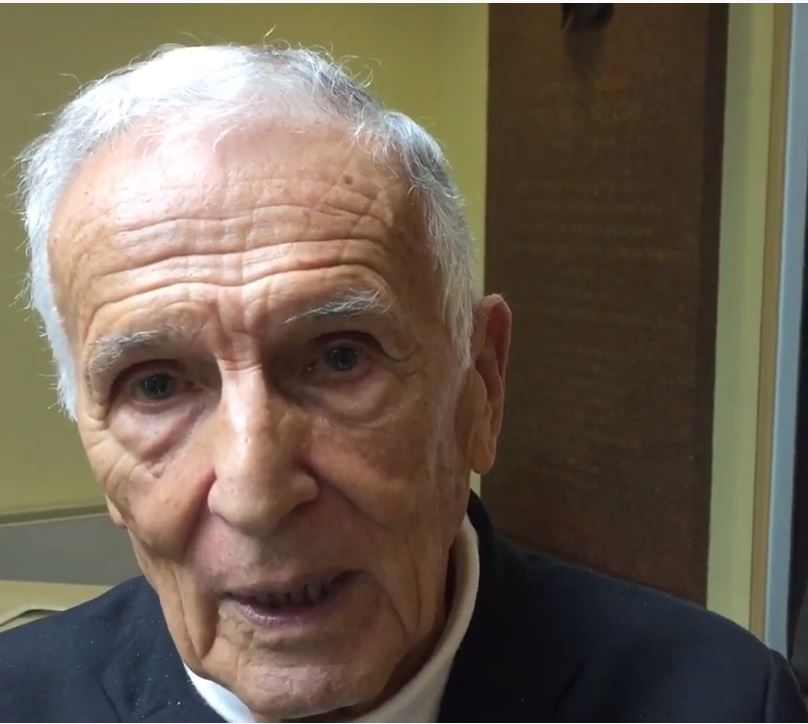 Ricerca, Garattini: «Italia ha la metà di ricercatori rispetto alla media europea. Per rilanciarla serve meno burocrazia»