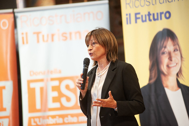 Elezioni Umbria, Donatella Tesei (centrodestra) è il nuovo presidente: «Ripartiremo dal merito in sanità»