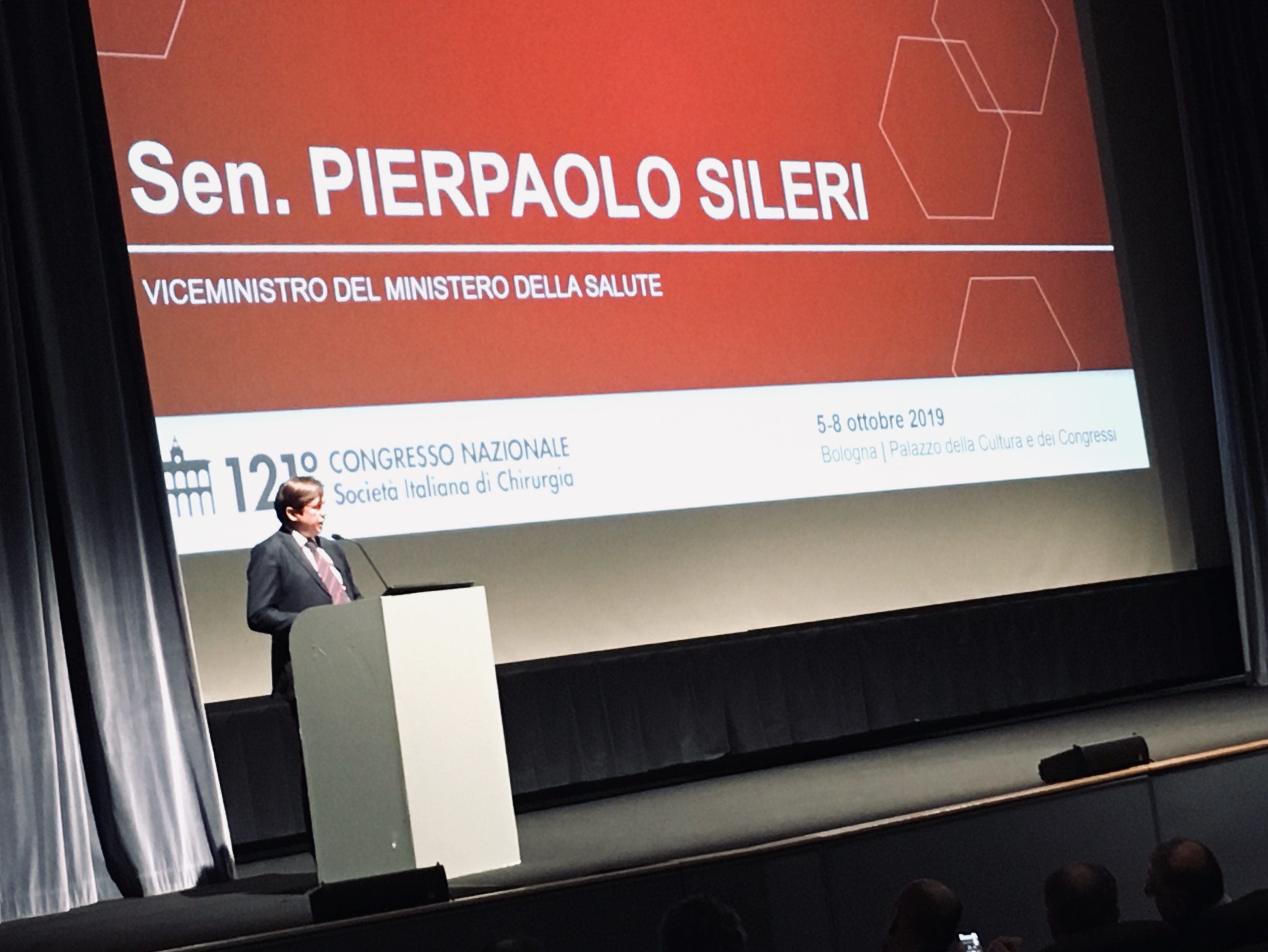 Congresso SIC, Sileri: «Priorità contenzioso medici-pazienti. Introdurre ‘fellowship’ dopo specializzazione»