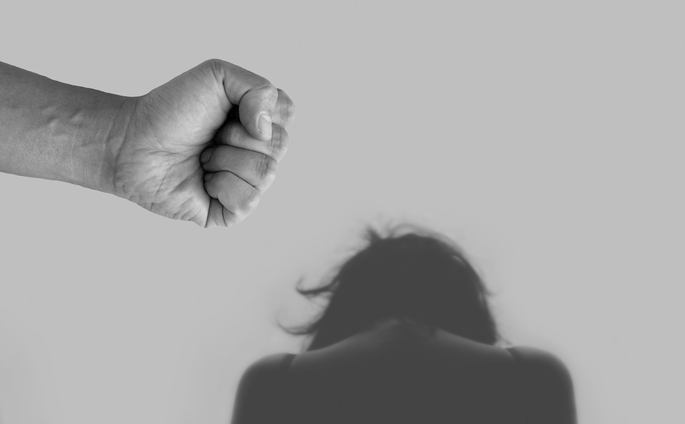 Giornata per l’eliminazione della violenza sulle donne: nei PS oltre mille vittime di violenza al giorno