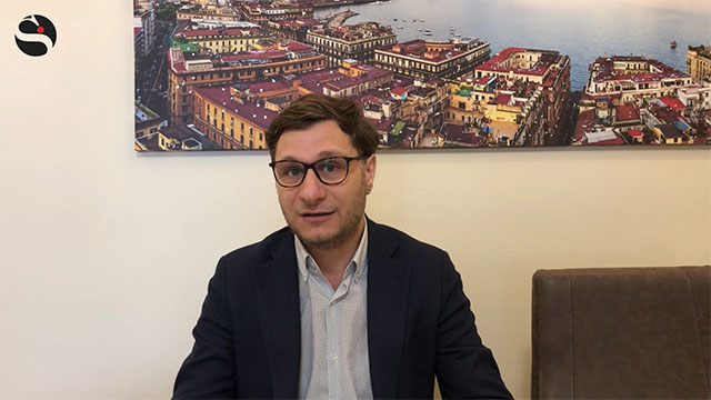 Inquinamento, quel mare nero della Campania che viola la normativa UE