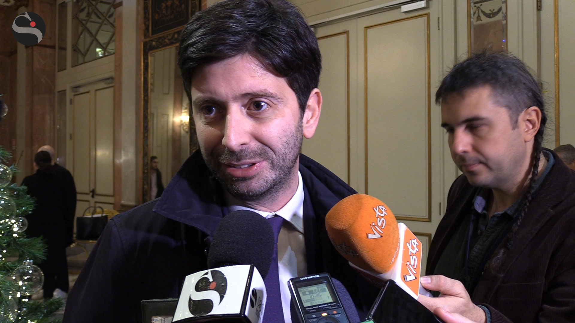 Speranza ai Comuni: «Numeri Europa preoccupano, ora insistere e vaccinare su territorio»