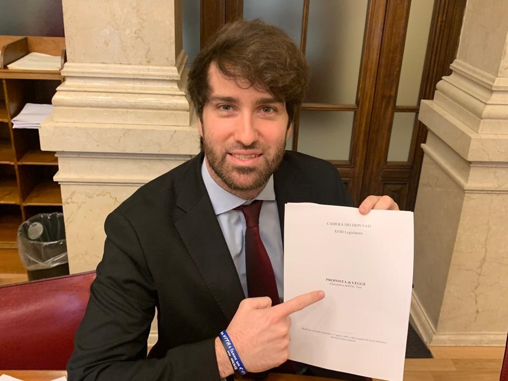 Duemila posti in più, fondo ad hoc e meccanismo ‘recupera-borse’: ecco la riforma delle specializzazioni e della laurea abilitante targata M5S