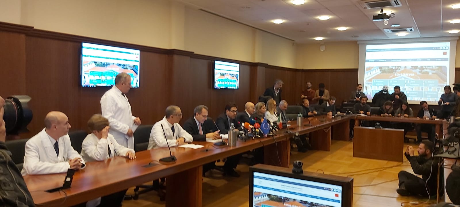 Coronavirus, il punto dello Spallanzani. D’Amato (Ass. Sanità Lazio): «Da coppia cinese spostamenti limitati e con mascherine»