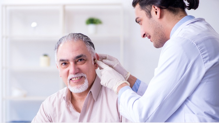 #UnGiornoCon | l’audioprotesista: il rapporto con il paziente inizia con l’applicazione del presidio